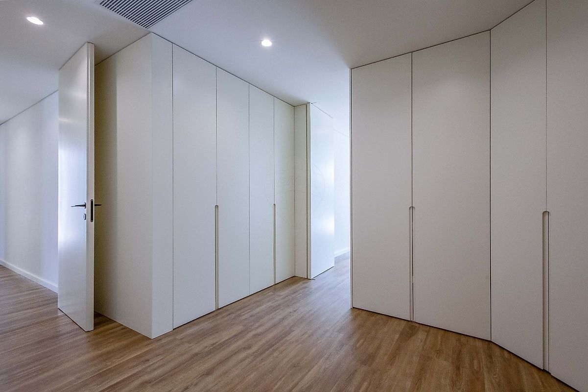 listing 123331056-981 picture-0