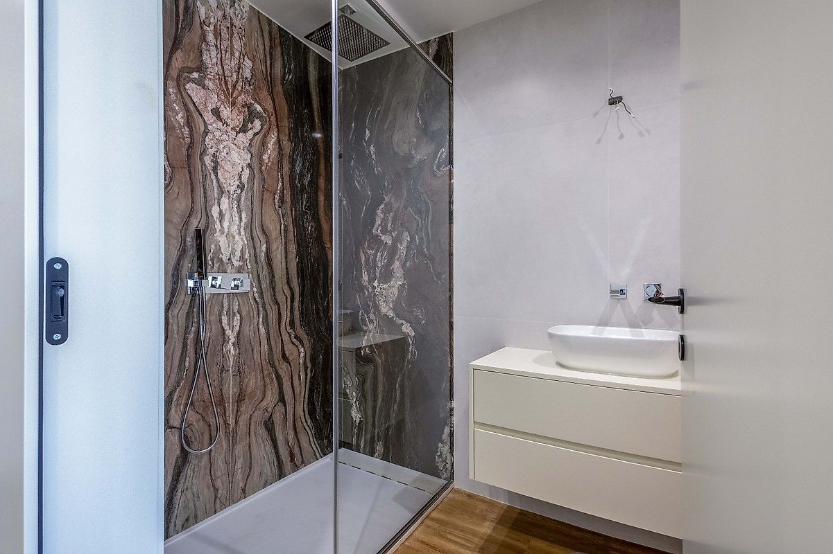 listing 123331056-981 picture-0