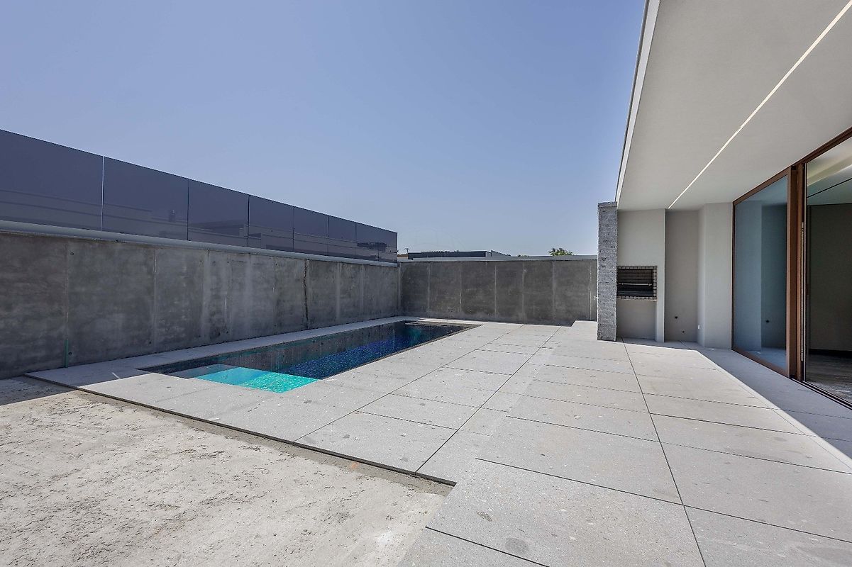 listing 123331056-981 picture-0