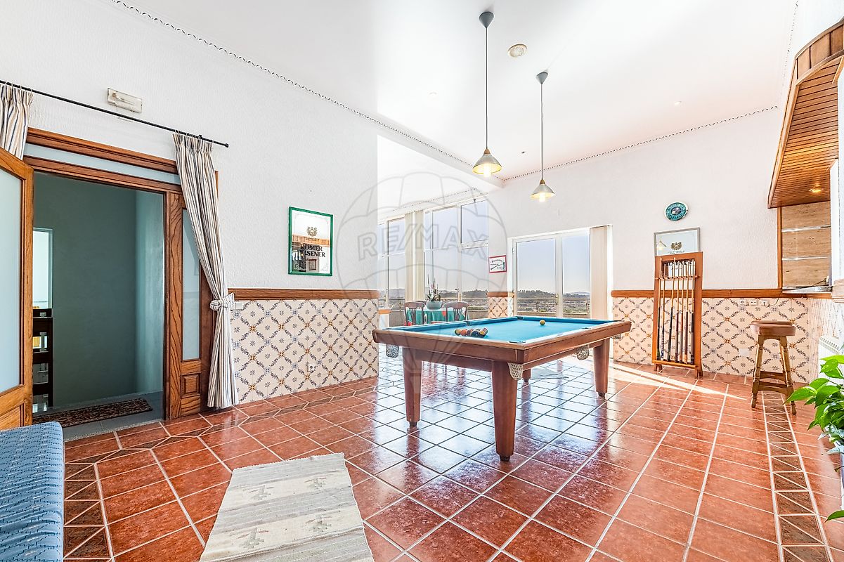 listing 123331056-1042 picture-0