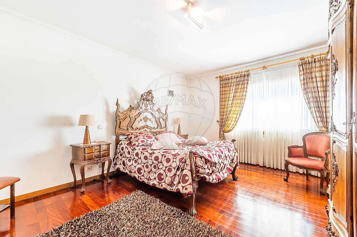 listing 123331056-1042 picture-0