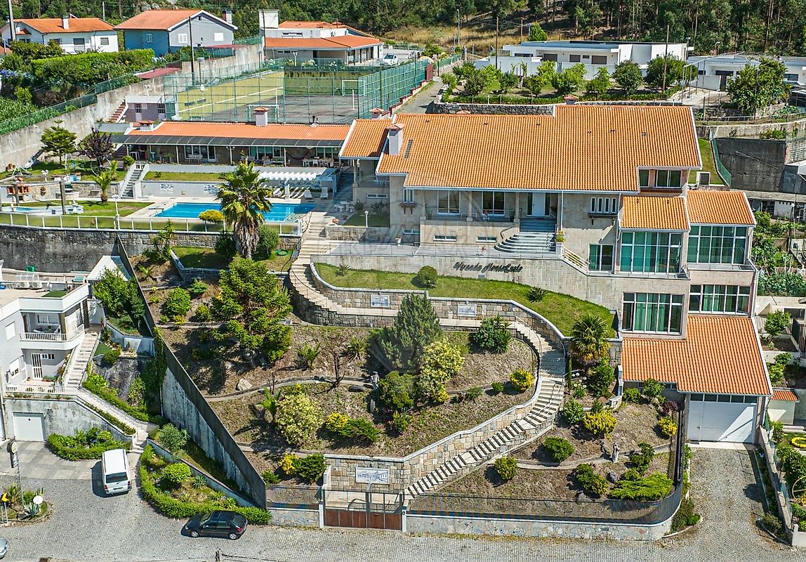 listing 123331056-1042 picture-0