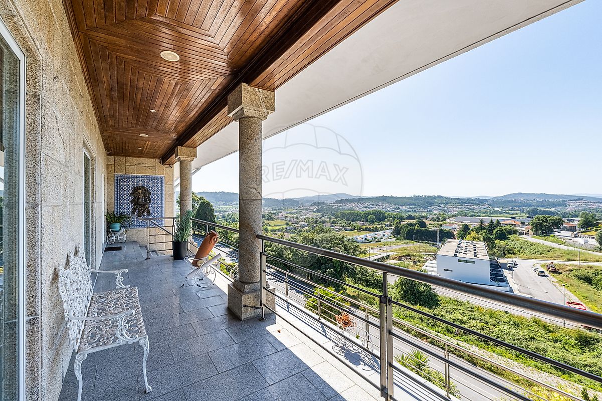 listing 123331056-1042 picture-0