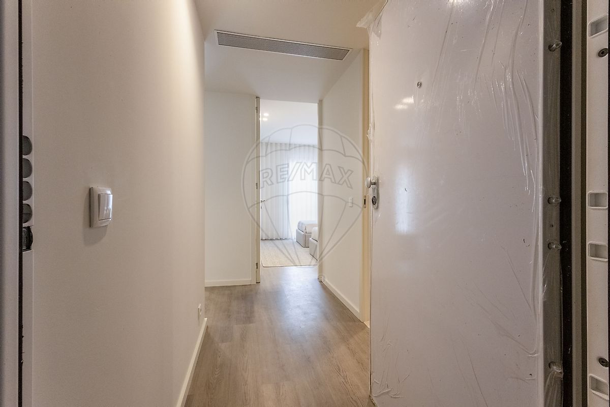 listing 123331056-1049 picture-0