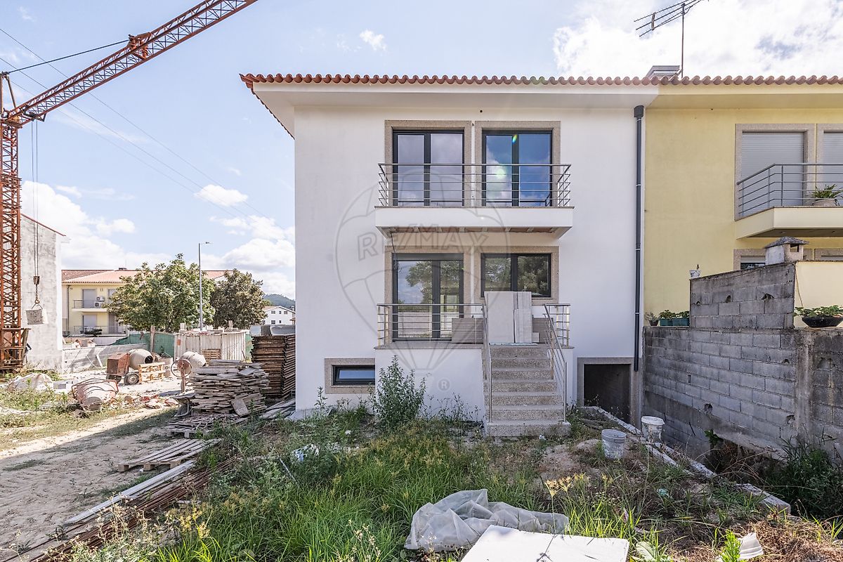 listing 123331024-857 picture-0