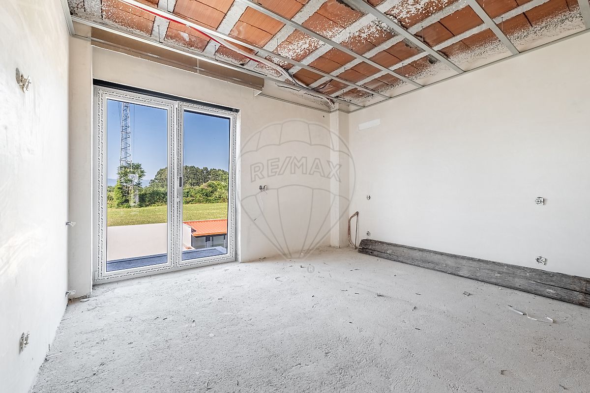 listing 123331024-857 picture-0