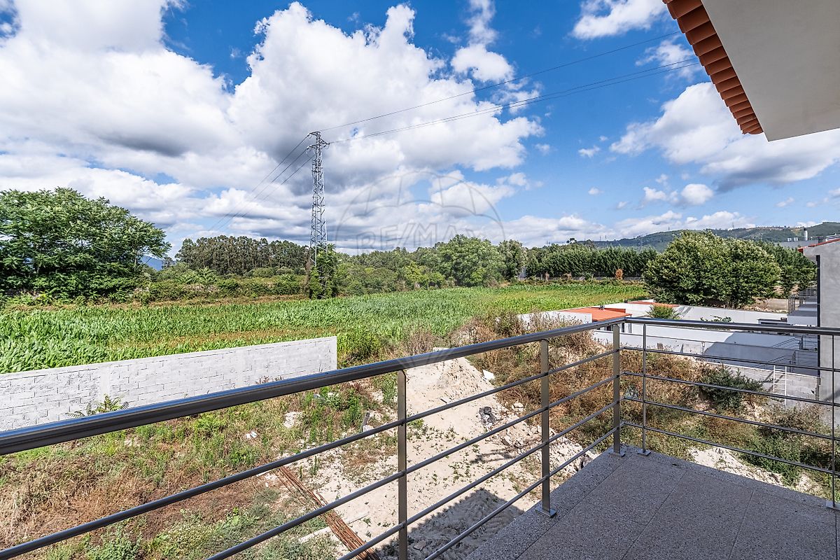 listing 123331024-857 picture-0