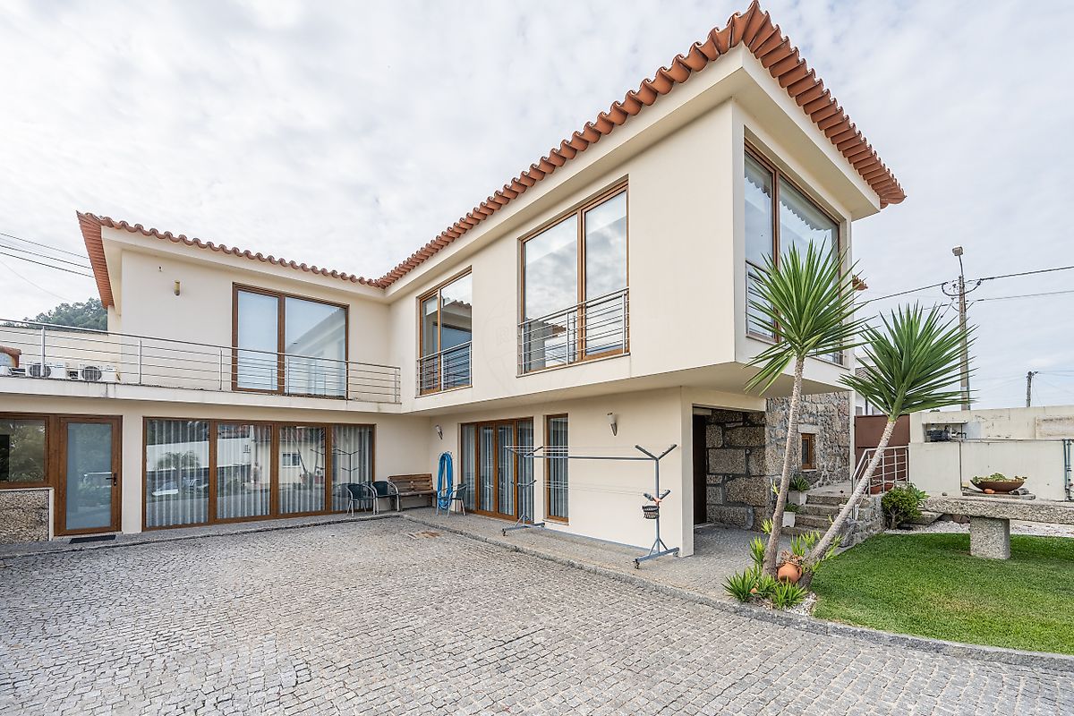 Moradia T3 à venda em Braga