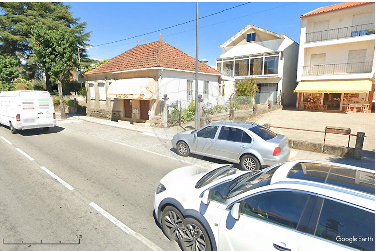 Moradia T5 à venda em Valença