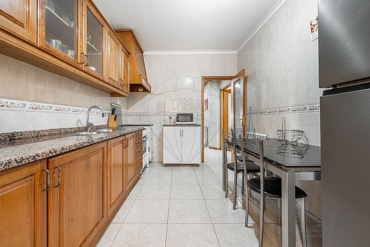 Apartamento T3 à venda em Braga (Maximinos, Sé e Cividade), Braga — foto 8