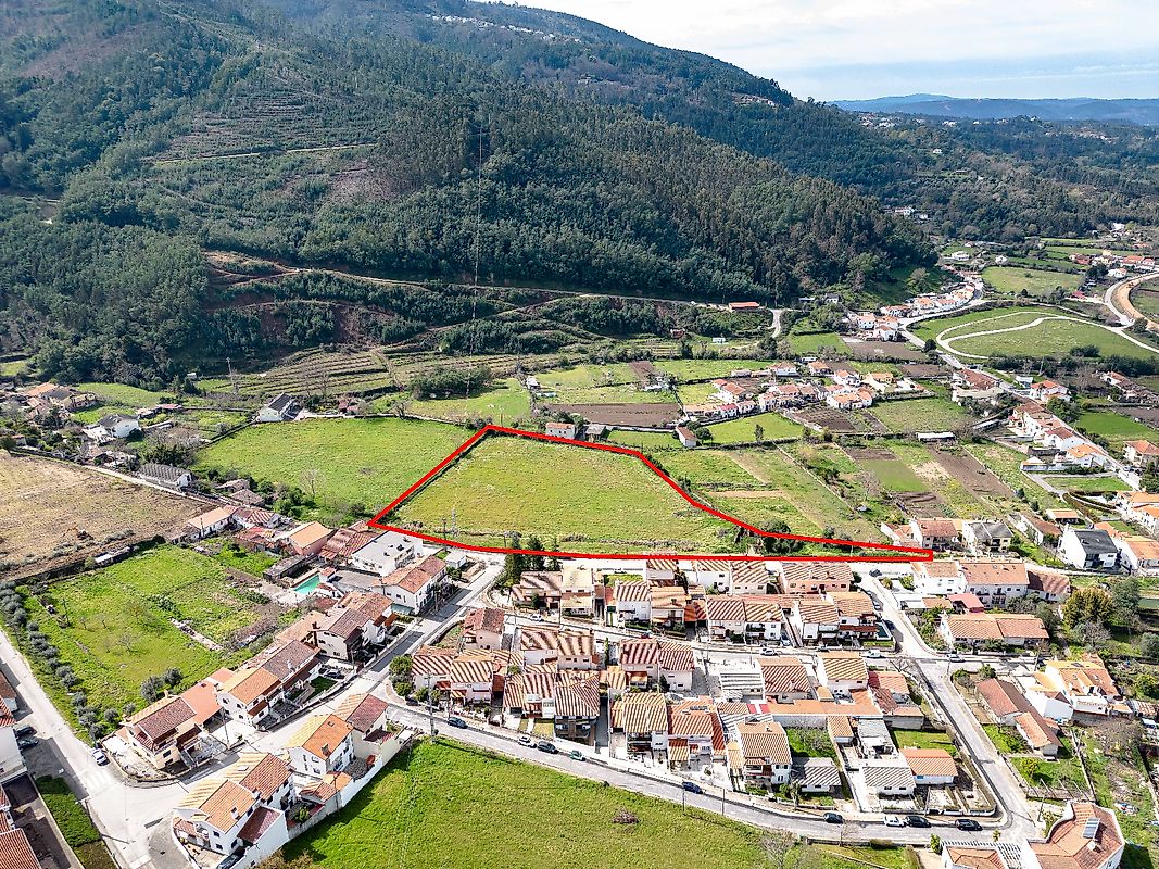 Land for sale in Lousã, Portugal — €599,000