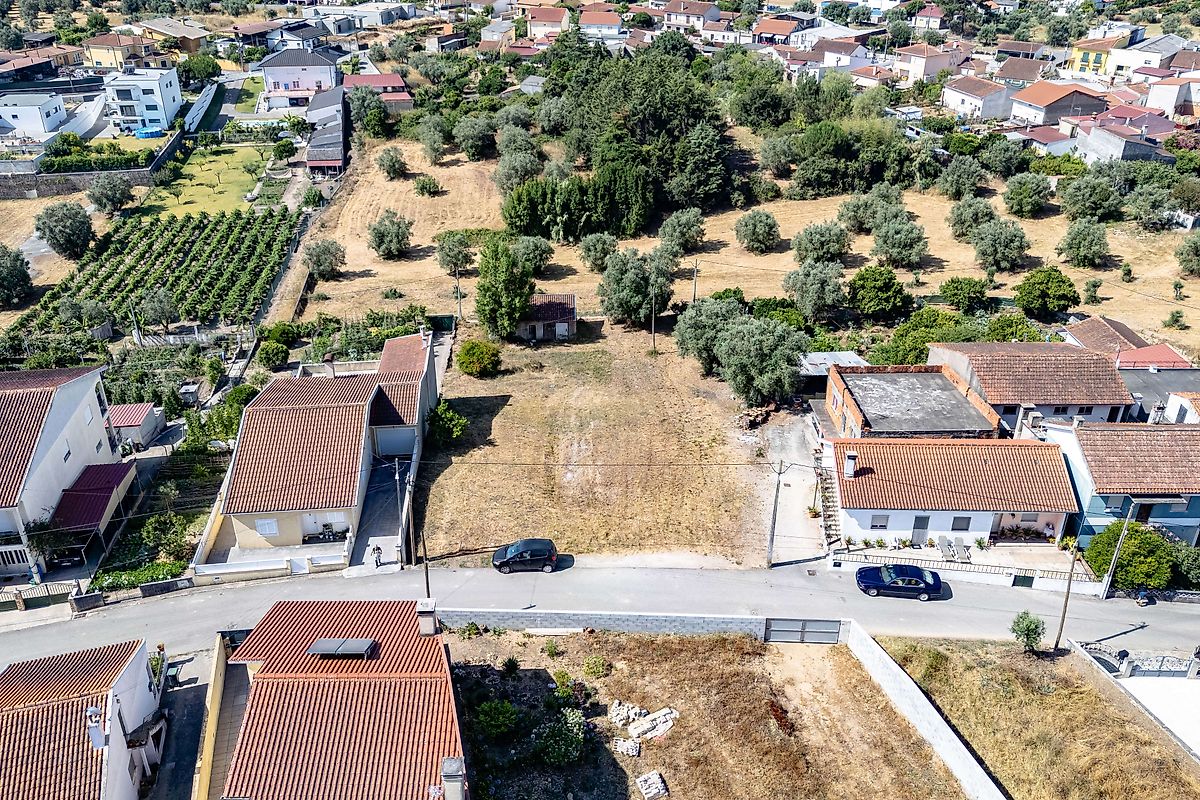 Terreno à venda em Coimbra