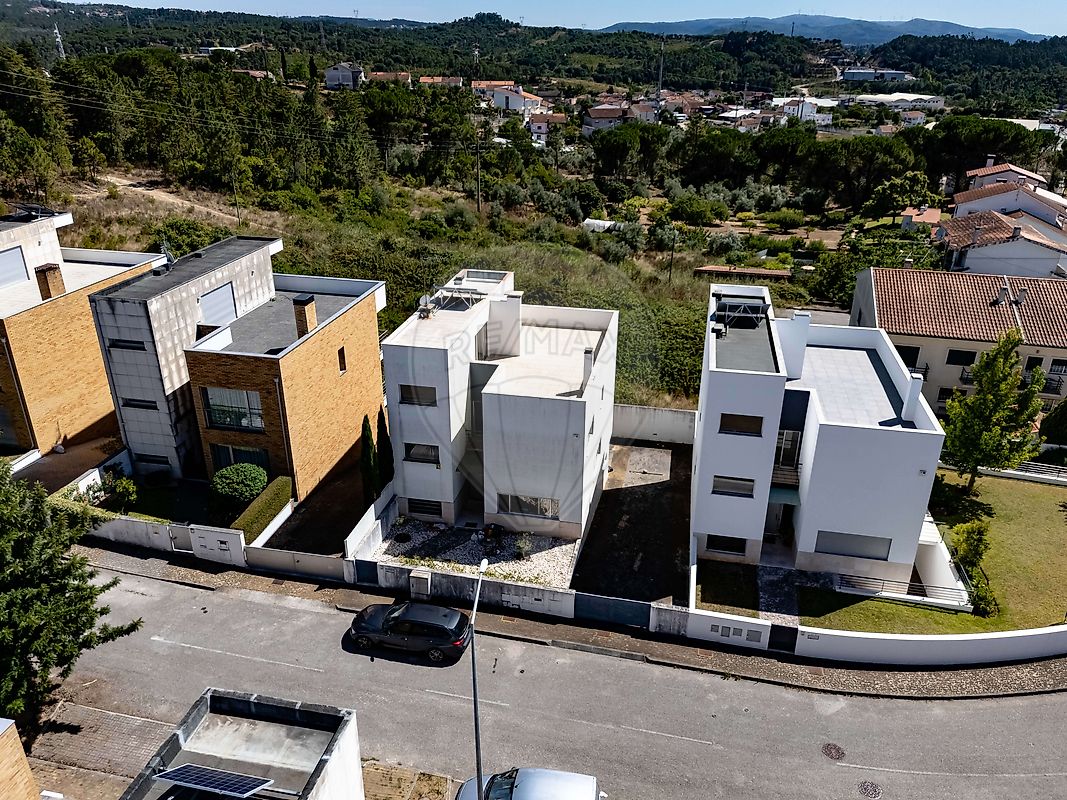 Moradia T4 à venda em Coimbra