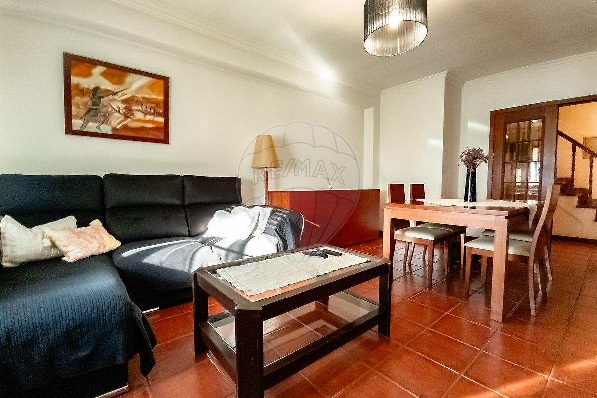 Apartamento T3 à venda em Lousã