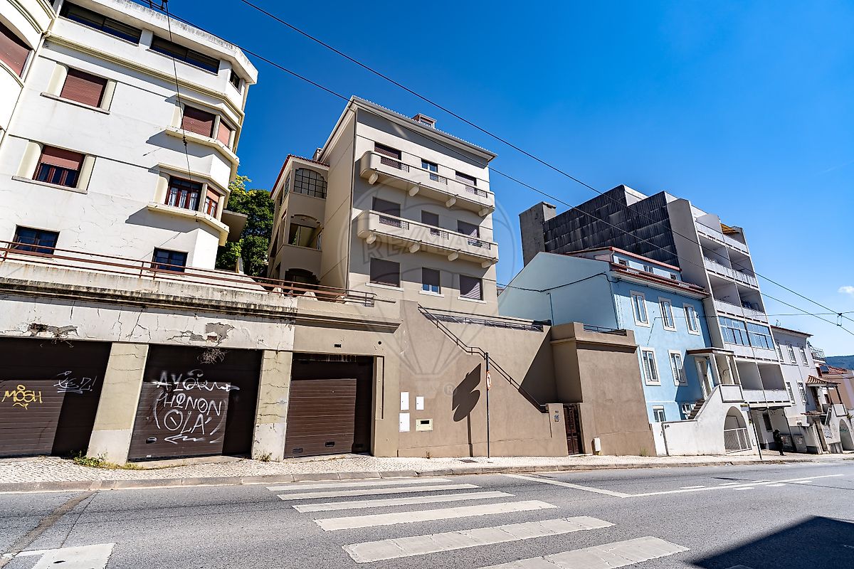 Prédio T19 à venda em Coimbra