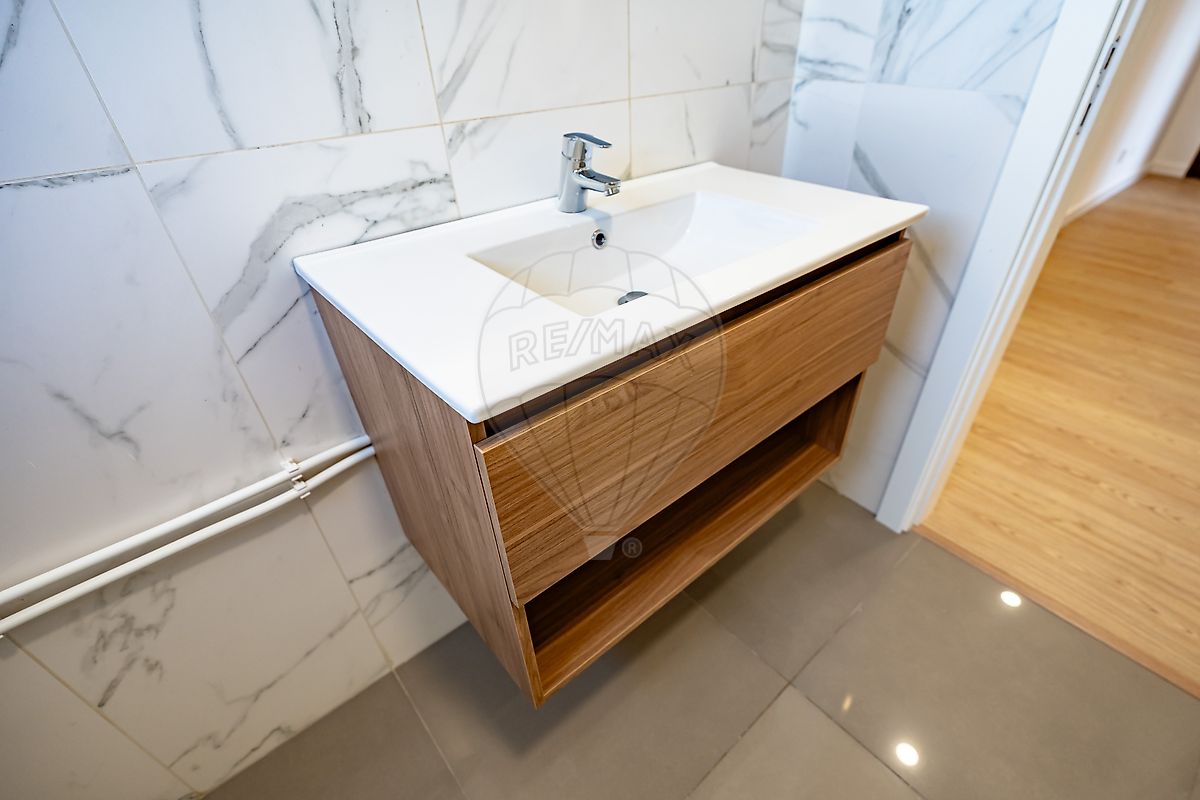 Apartamento T2 à venda em Coimbra (Sé Nova, Santa Cruz, Almedina e São Bartolomeu), Coimbra — foto 17