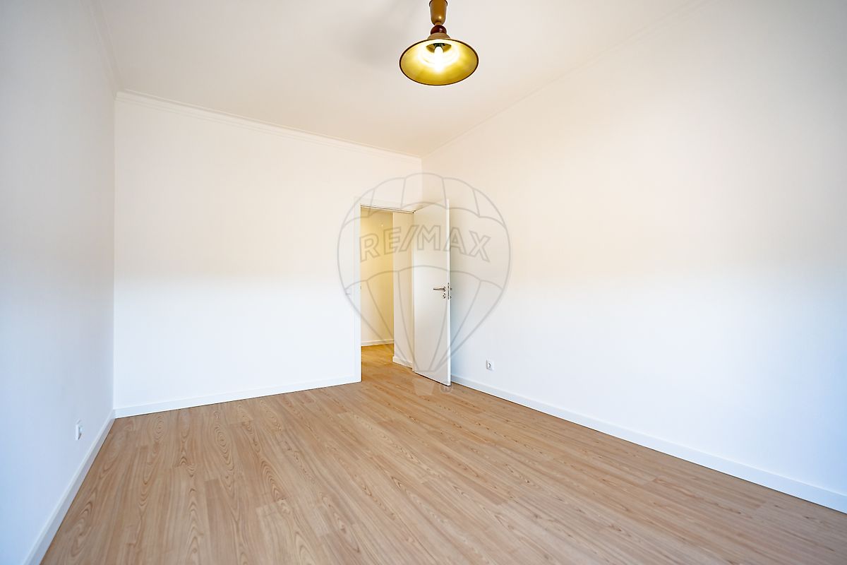 Apartamento T2 à venda em Coimbra (Sé Nova, Santa Cruz, Almedina e São Bartolomeu), Coimbra — foto 16