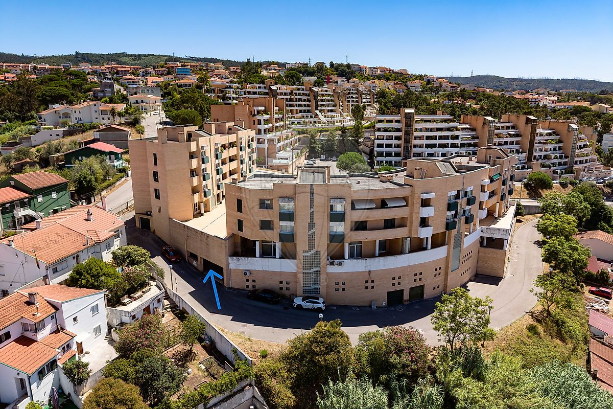 Garagem - Santo António dos Olivais, Coimbra, Coimbra