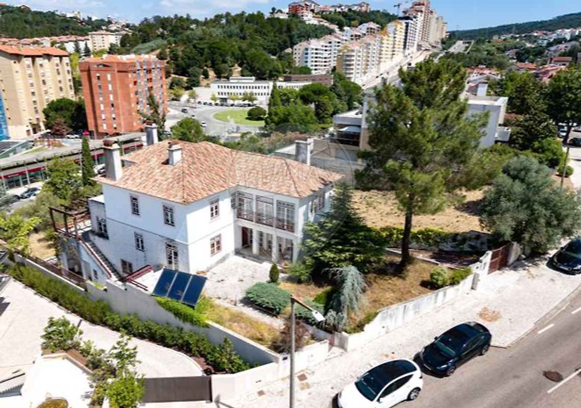 Apartamento T5 à venda em Coimbra