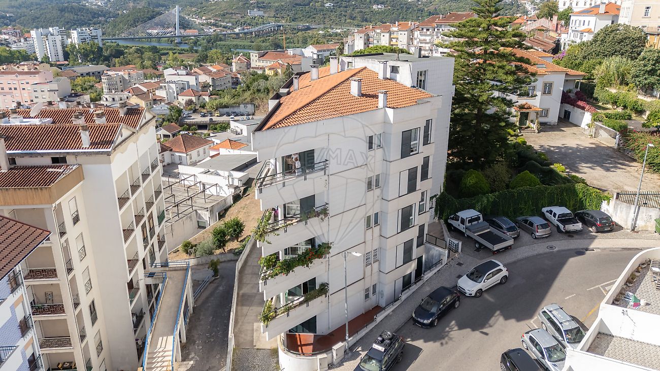 Apartamento T2 para arrendar em Coimbra
