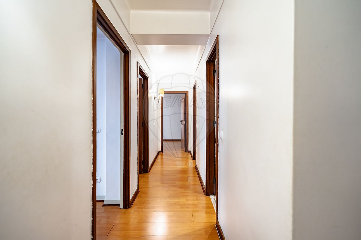 Apartamento T4 à venda em Santo António dos Olivais, Coimbra — foto 15