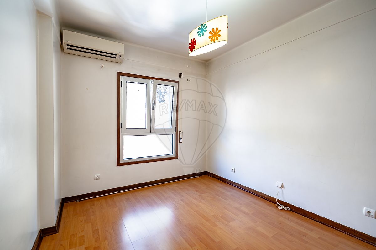 Apartamento T4 à venda em Santo António dos Olivais, Coimbra — foto 23