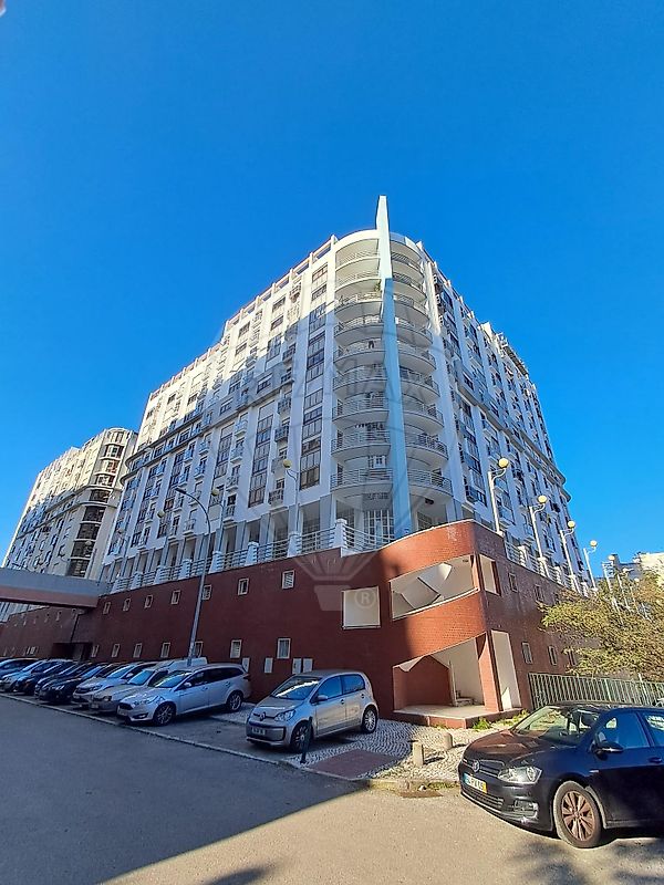 Apartamento T2 à venda em Sintra