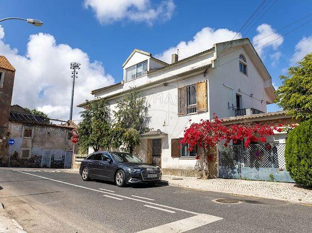 Moradia T4 à venda em Oeiras
