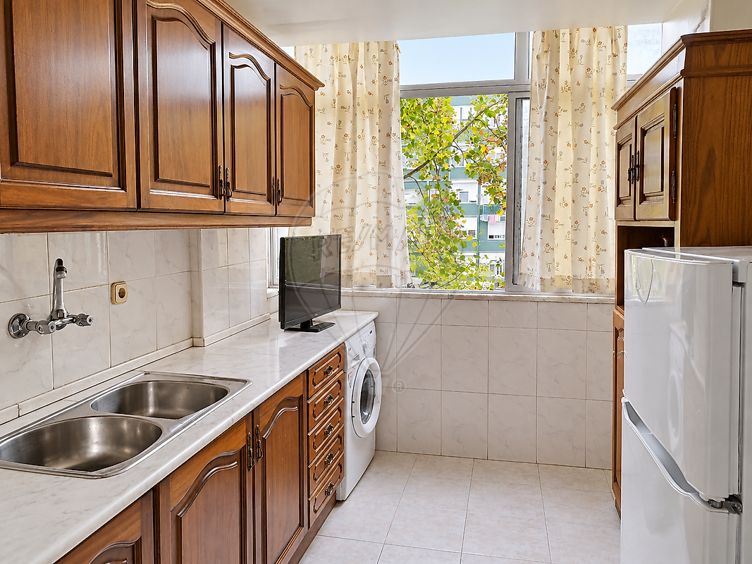 Apartamento T2 - Venteira, Amadora, Lisboa