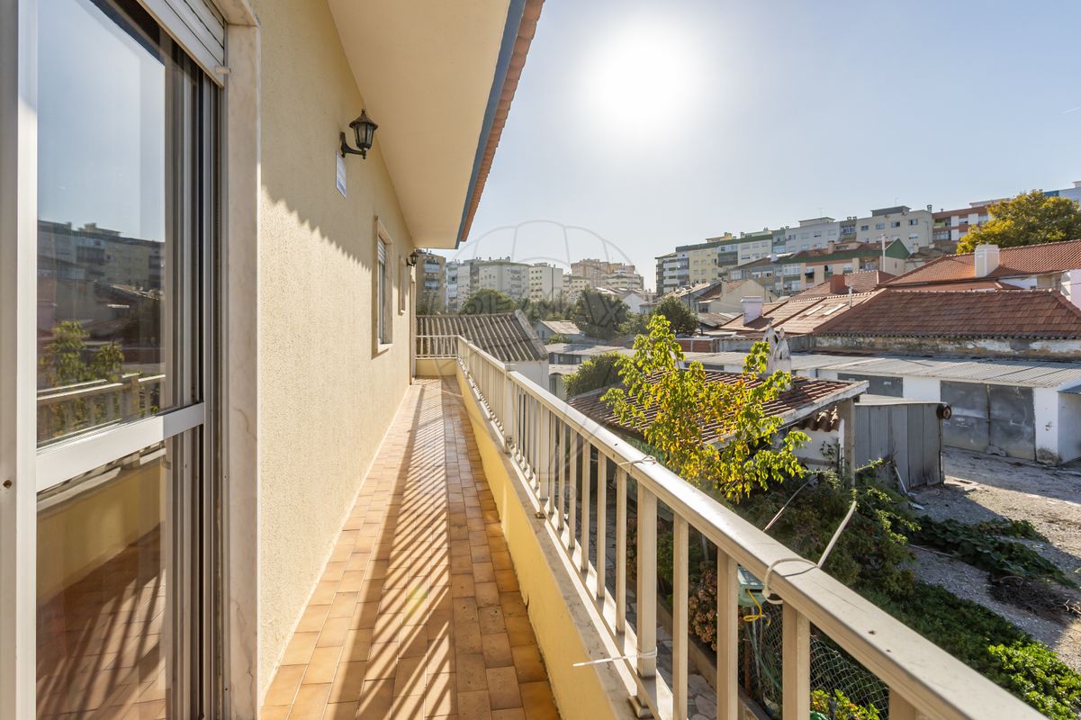 listing 122191412-23 picture-0