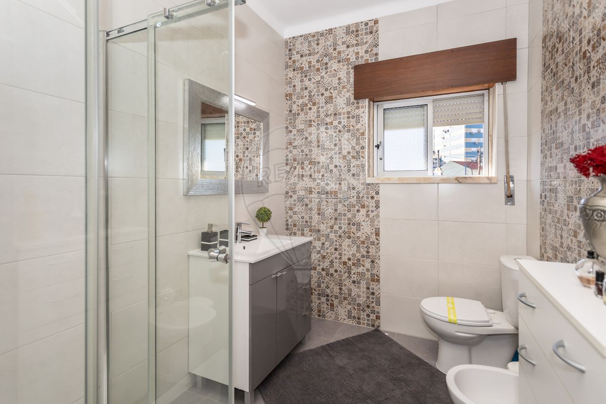 listing 122191412-23 picture-0