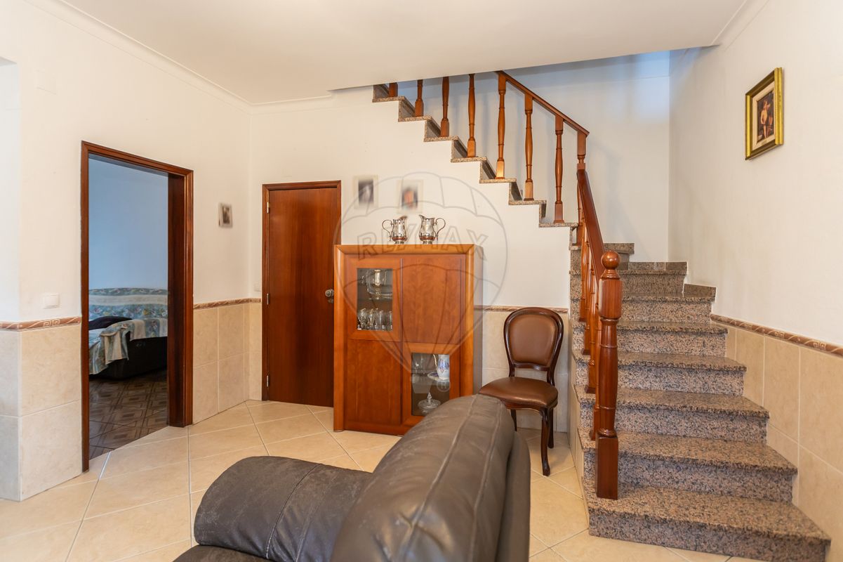 listing 122191412-23 picture-0