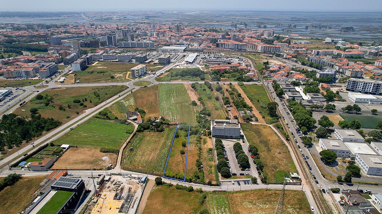 Terreno à venda em Aveiro