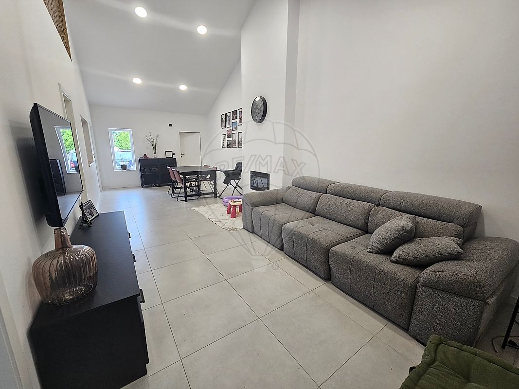 Moradia T2 para venda
