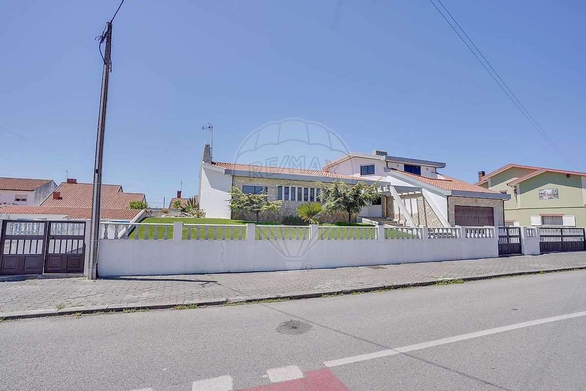 Moradia T4 à venda em Aveiro
