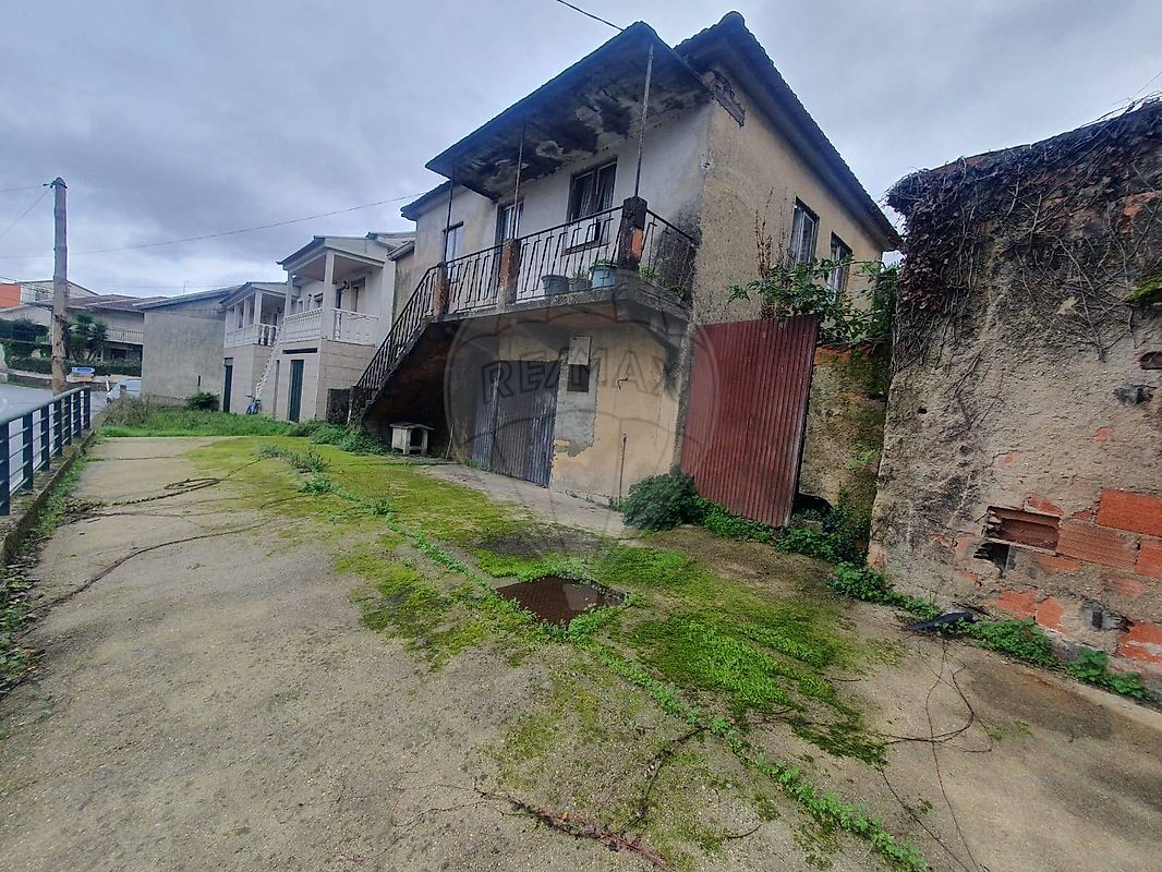 Moradia T3 à venda em Águeda