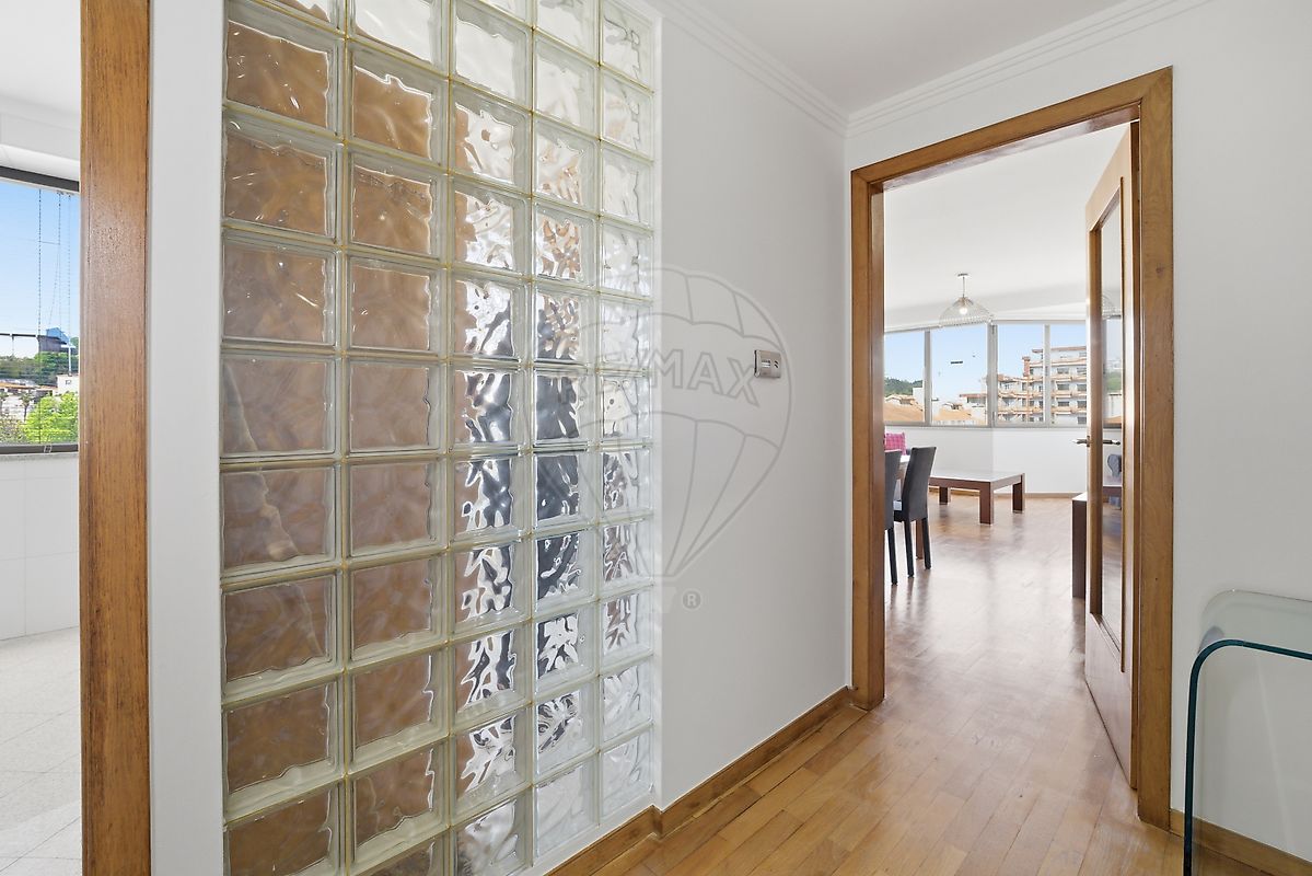 Apartamento T2 para arrendar em Águeda
