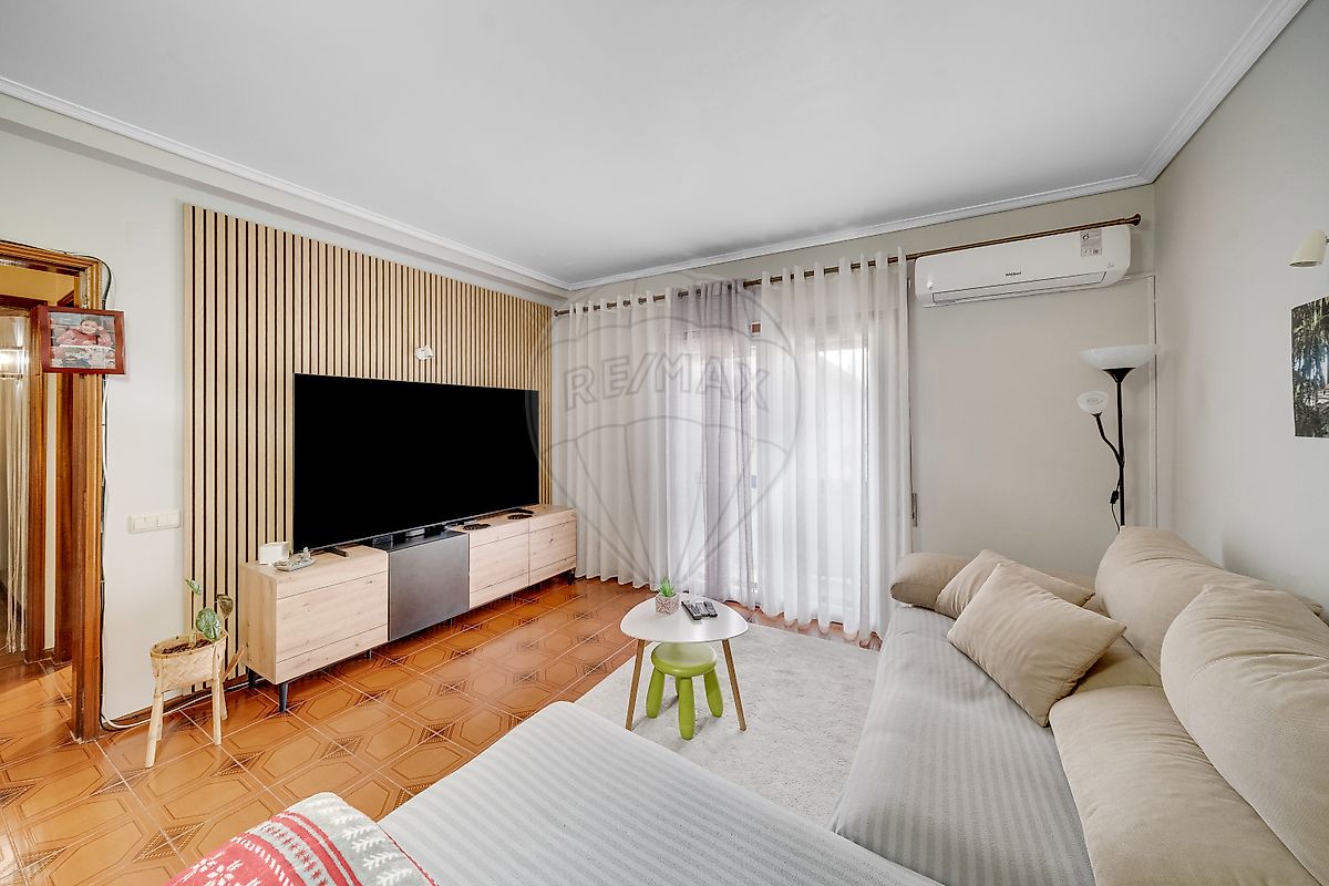 Apartamento T3 - Oiã, Oliveira do Bairro, Aveiro