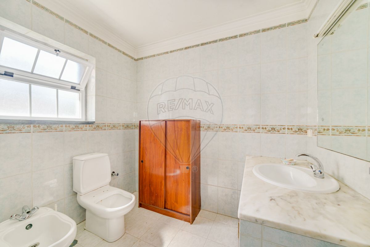 listing 123441446-32 picture-0