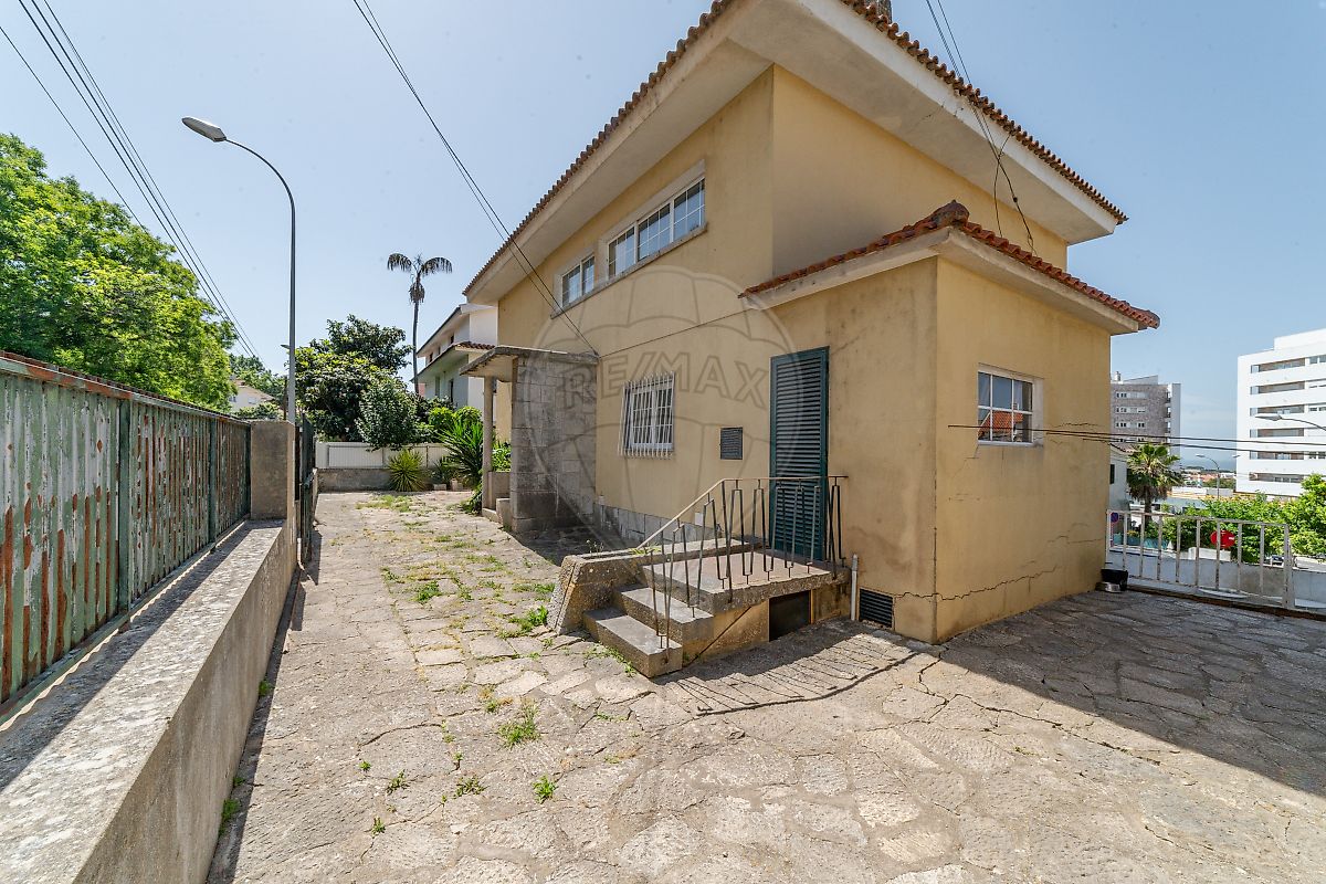 listing 123441446-32 picture-0
