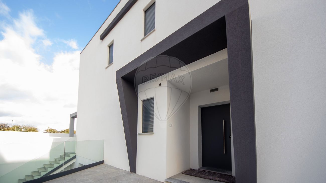 listing 123441520-1 picture-0