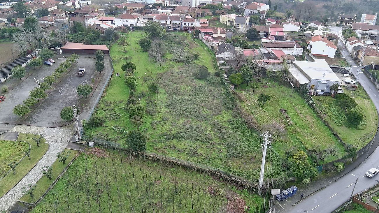 Terreno - Barrô e Aguada de Baixo, Águeda, Aveiro