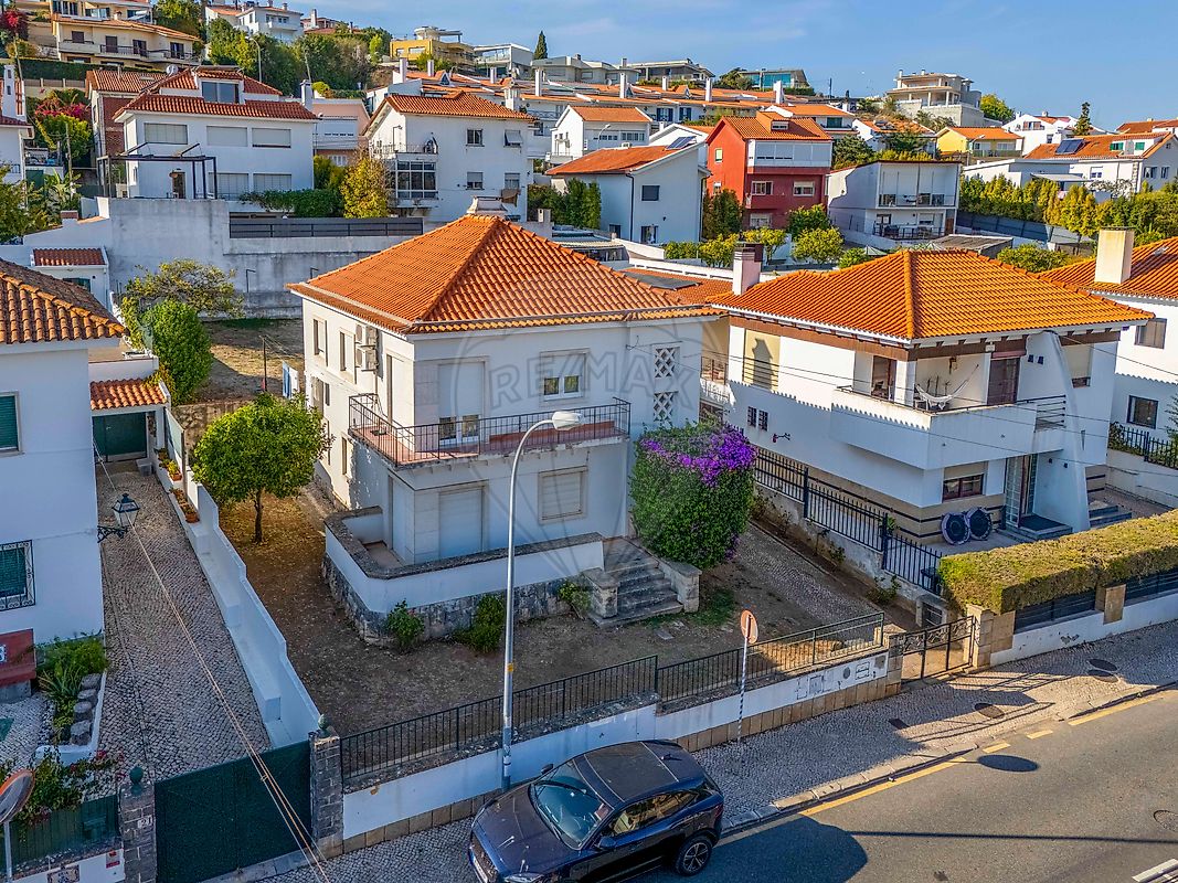 Moradia T4 à venda em Oeiras