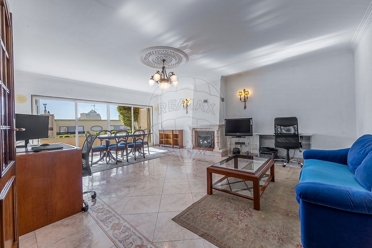 Apartamento T2 à venda em Oeiras