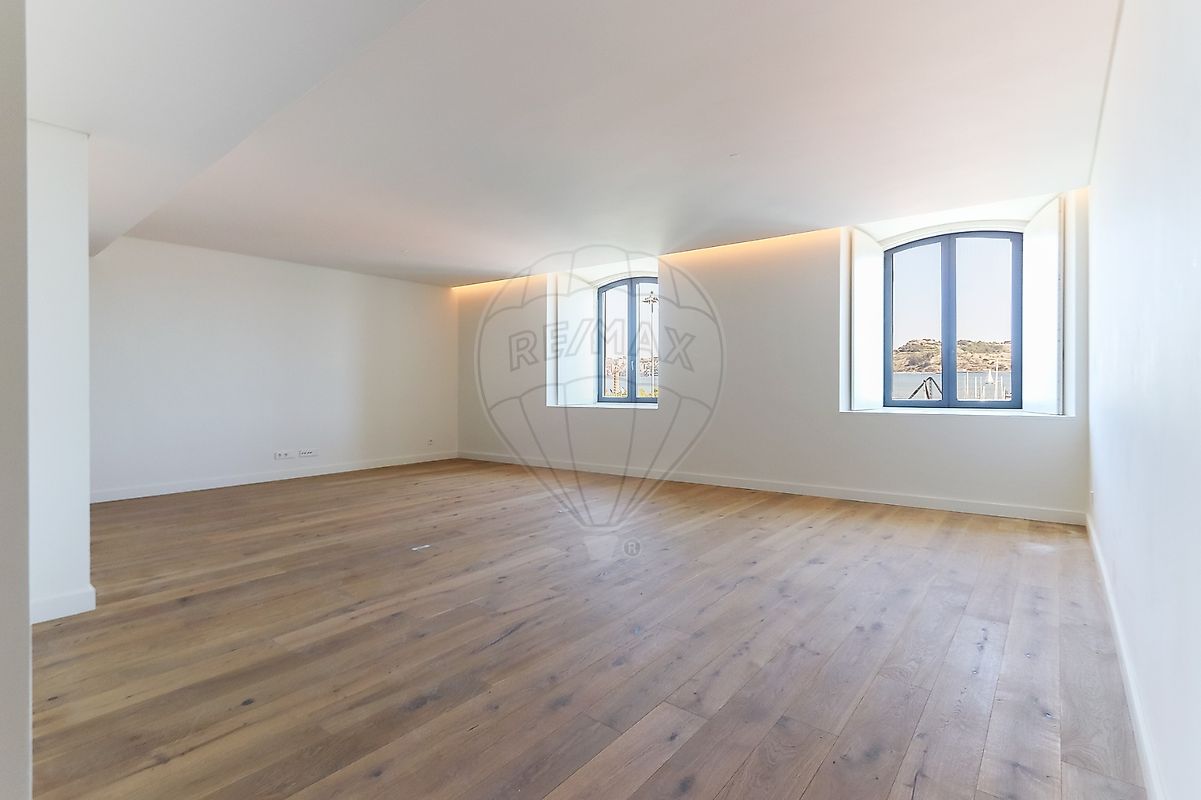 Apartamento T4 à venda em Lisboa