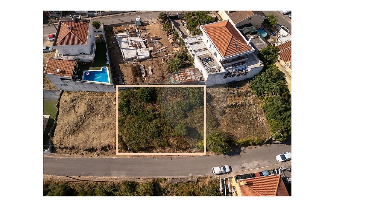 Terreno à venda em Odivelas