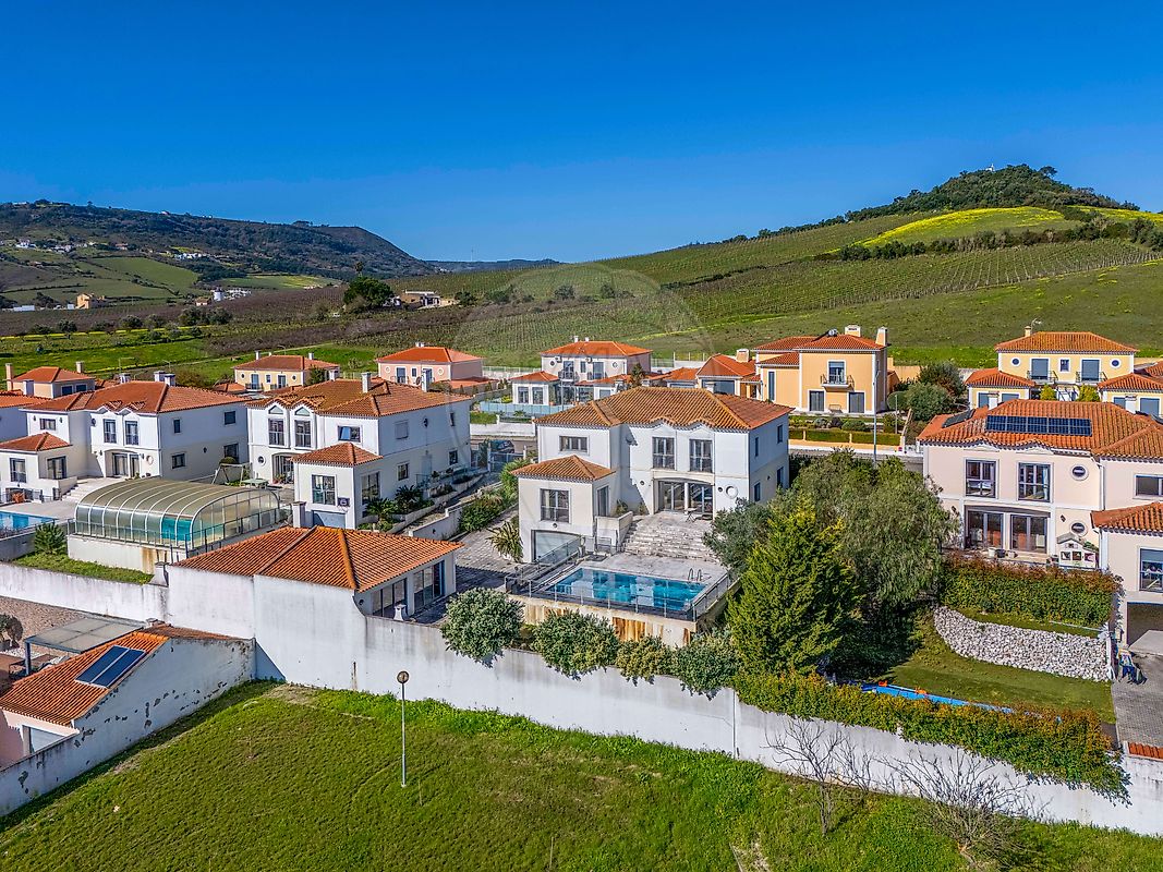 Moradia T5 à venda em Arruda dos Vinhos