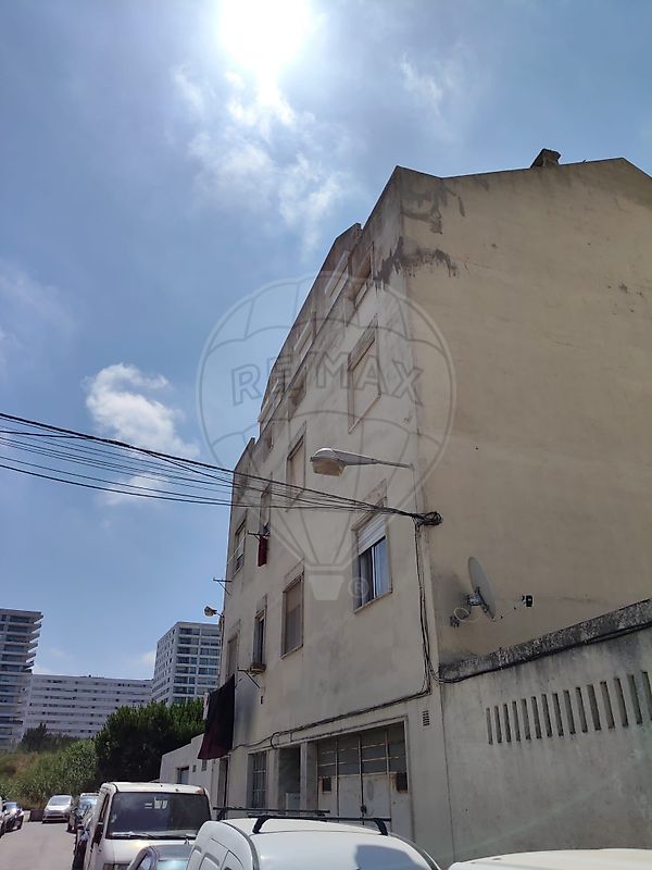Prédio à venda em Lisboa