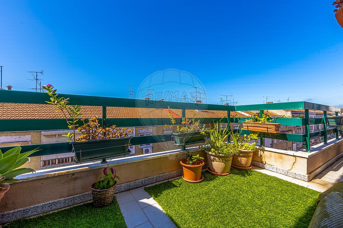 Apartamento T3 à venda em Sintra
