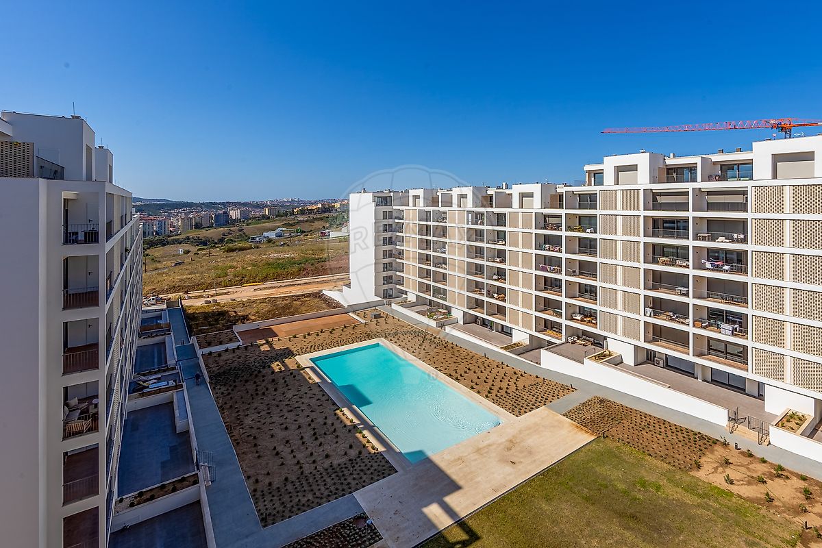 Apartamento T3 para arrendar em Loures